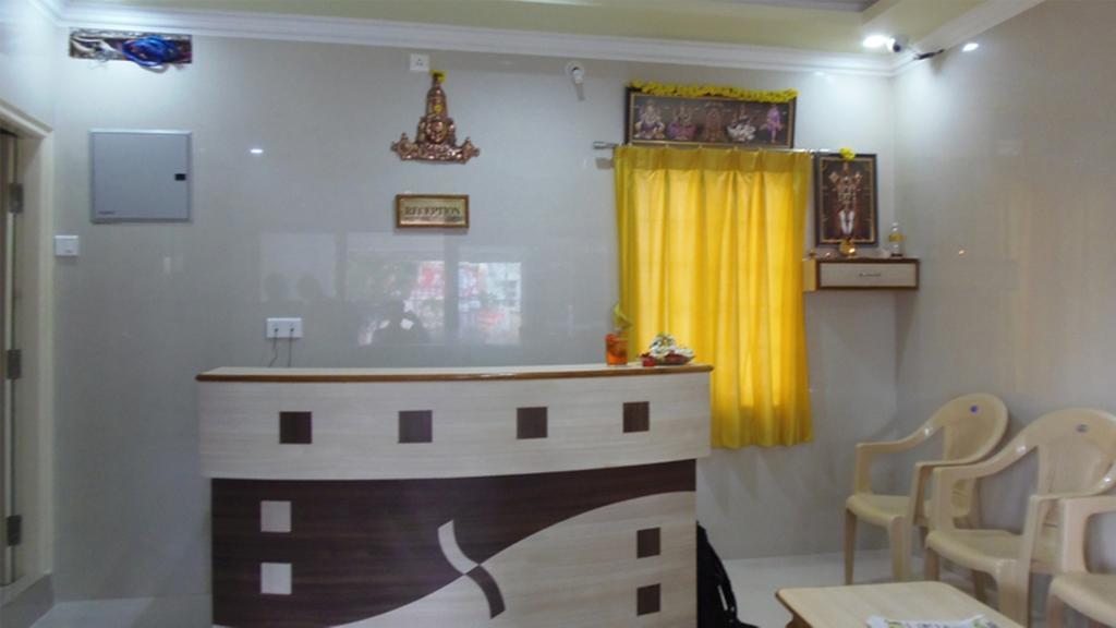 Kvr Deluxe Residency Villa Tirupati Luaran gambar