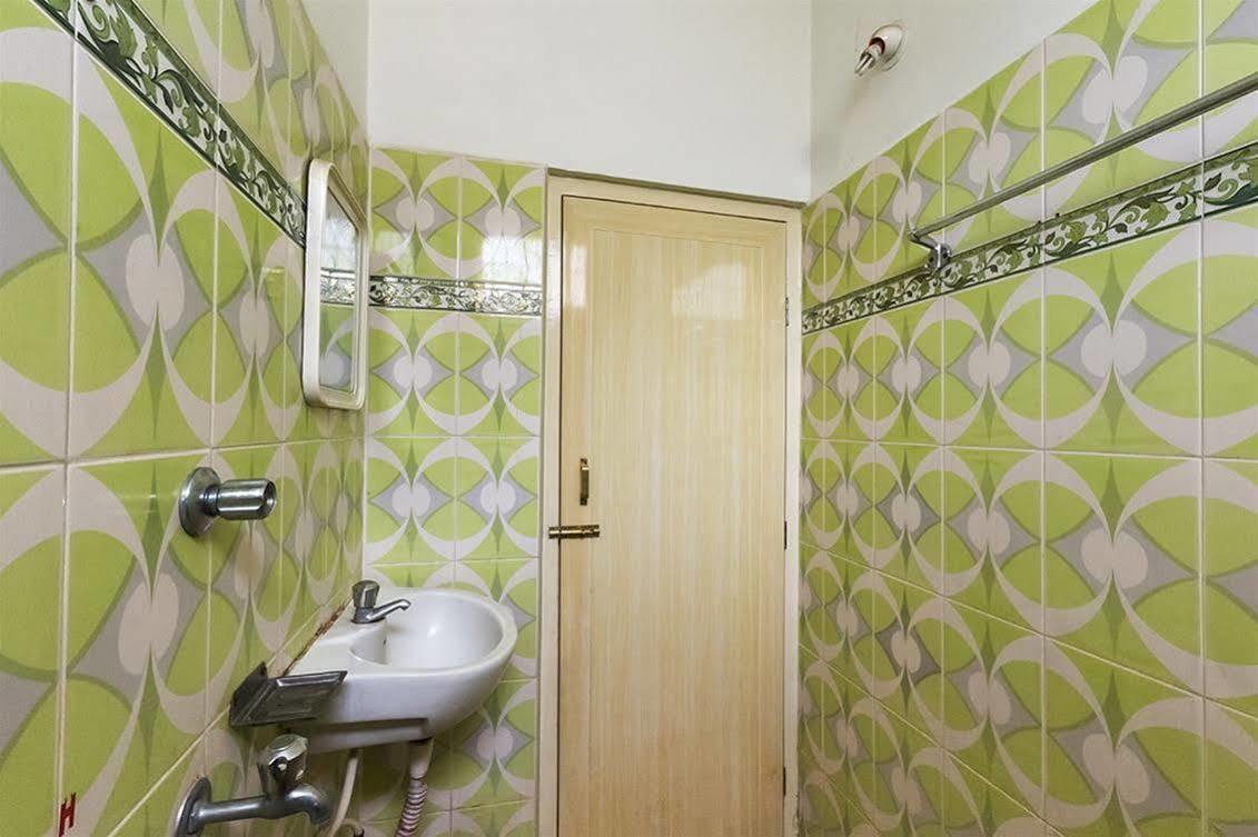 Kvr Deluxe Residency Villa Tirupati Luaran gambar