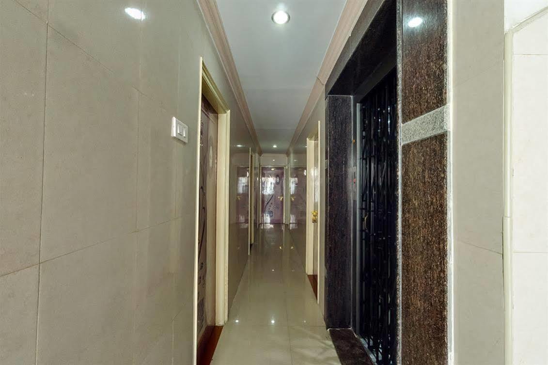 Kvr Deluxe Residency Villa Tirupati Luaran gambar
